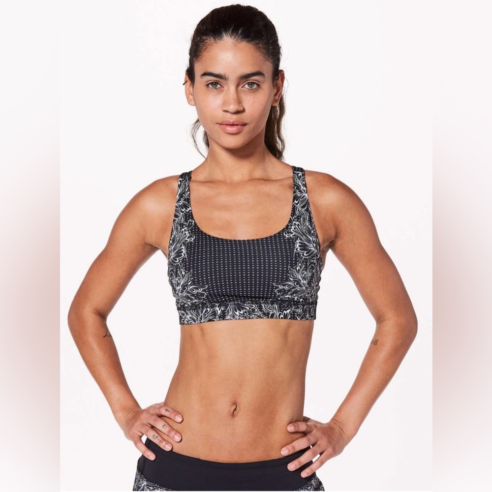Lululemon Energy Bra Medium Support Size 4, Black & White Pattern